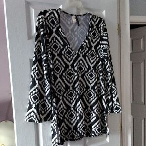 Kenneth Cole New York Monochrome Patterned Tunic